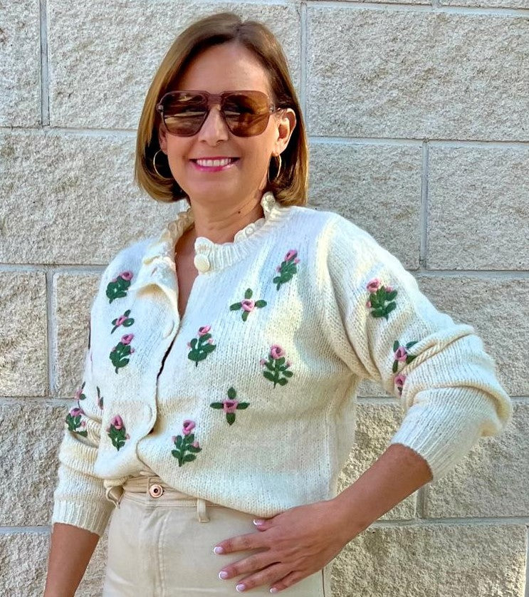 CHAQUETA BEIGE FLORES