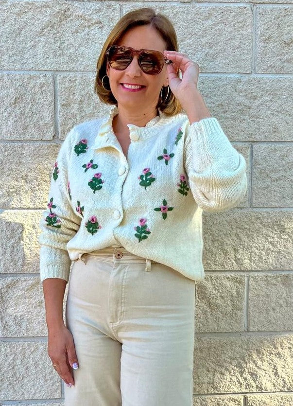 CHAQUETA BEIGE FLORES