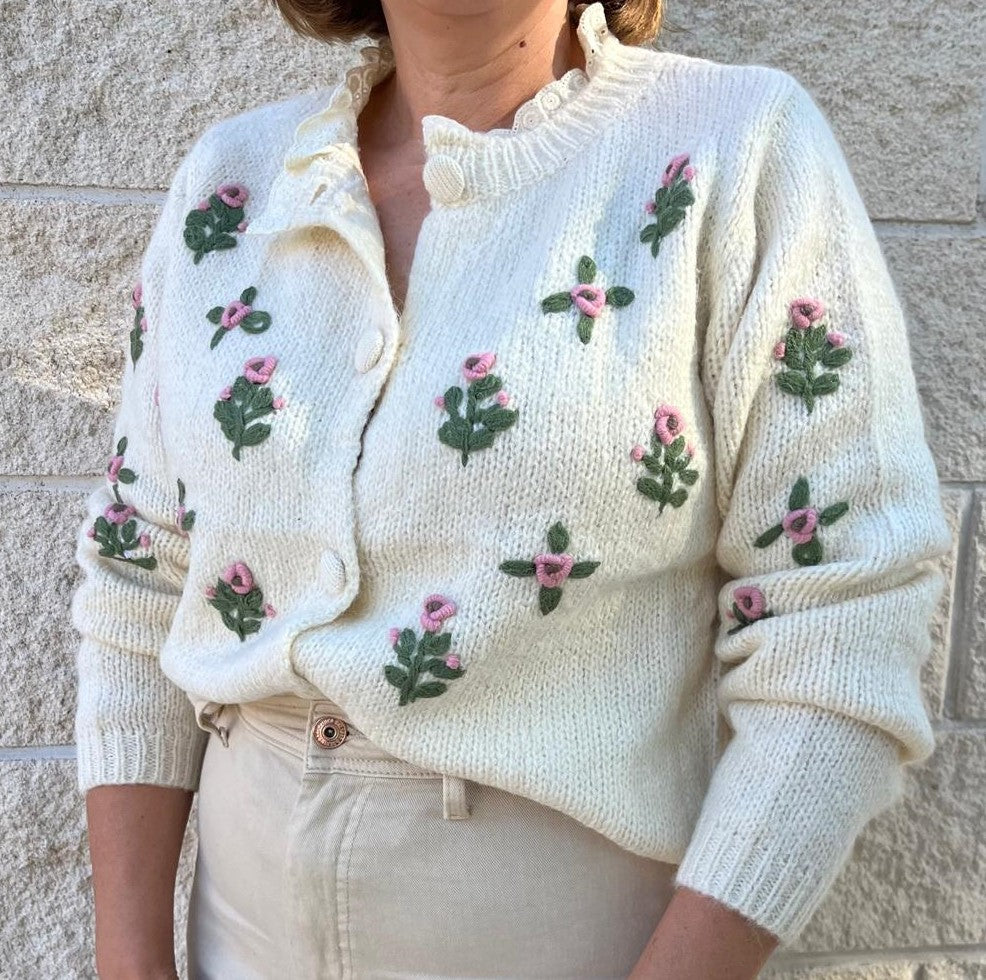 CHAQUETA BEIGE FLORES