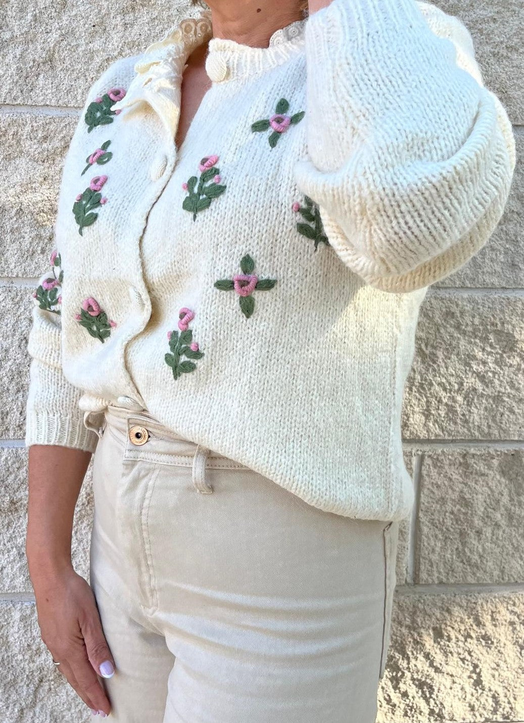 CHAQUETA BEIGE FLORES