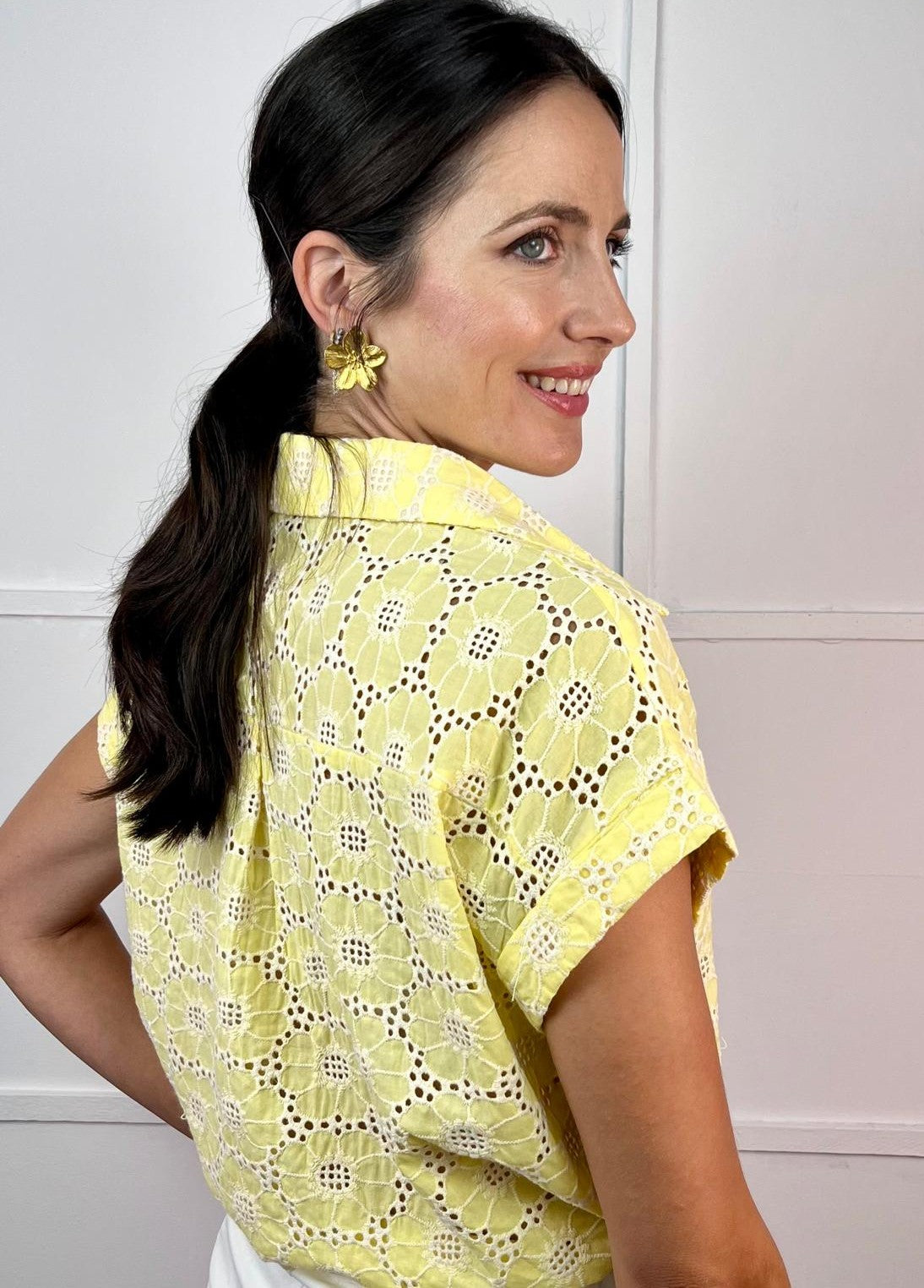 CAMISA BROCADA AMARILLA