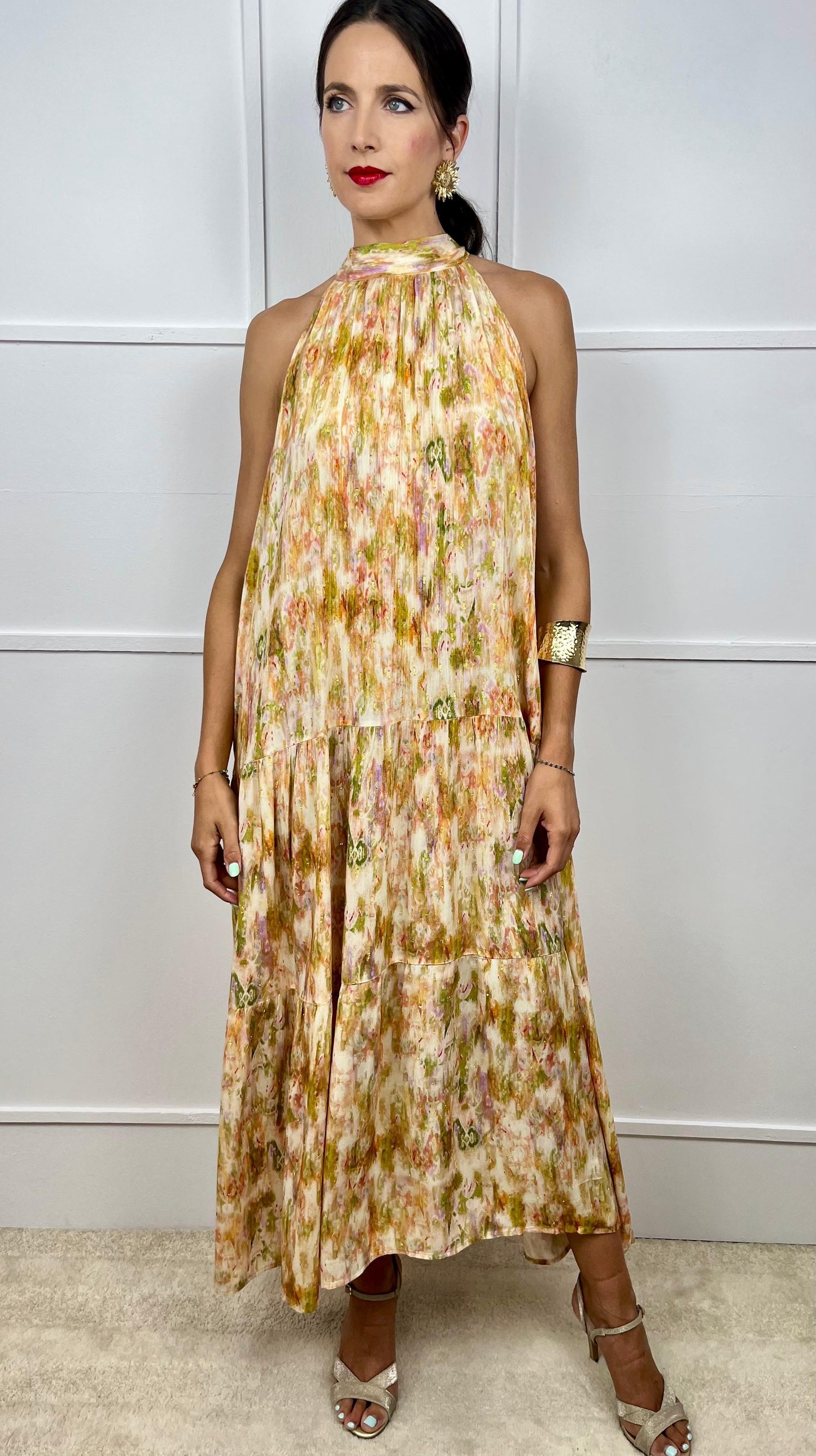 VESTIDO DORADO
