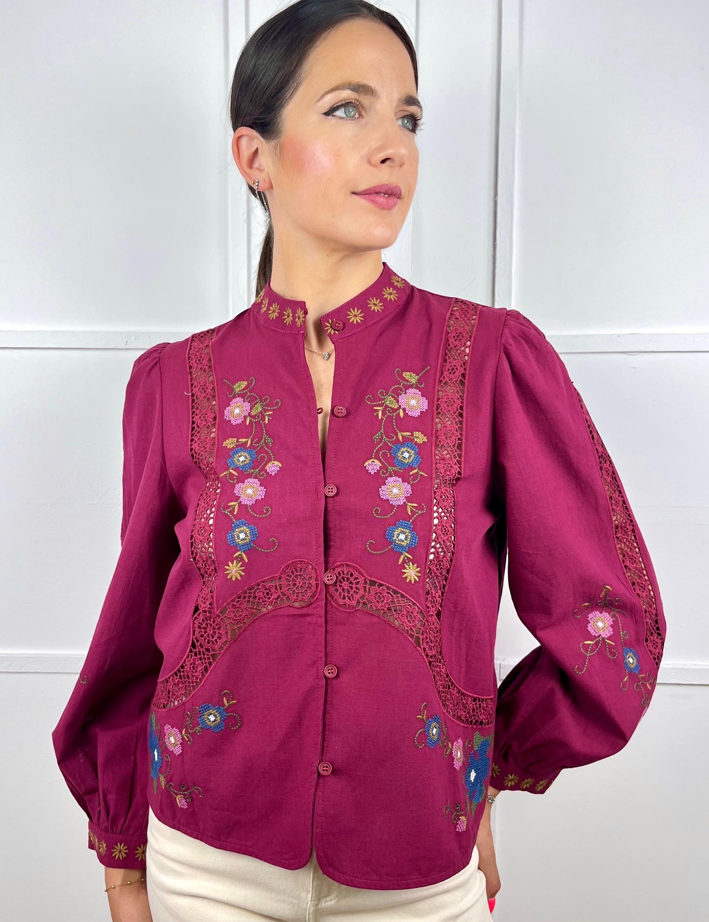 CAMISA BORDADA GRANATE