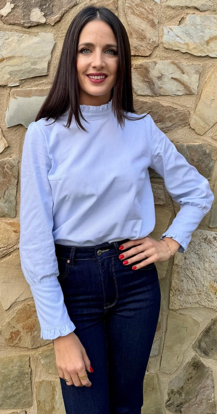 Camisa Celeste Volante.