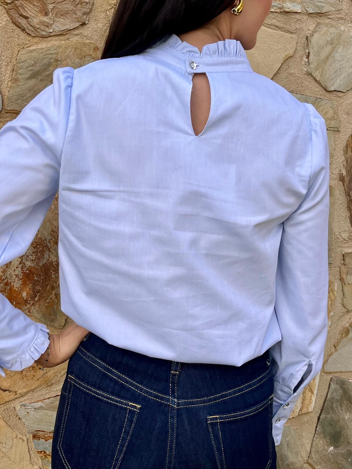 Camisa Celeste Volante.