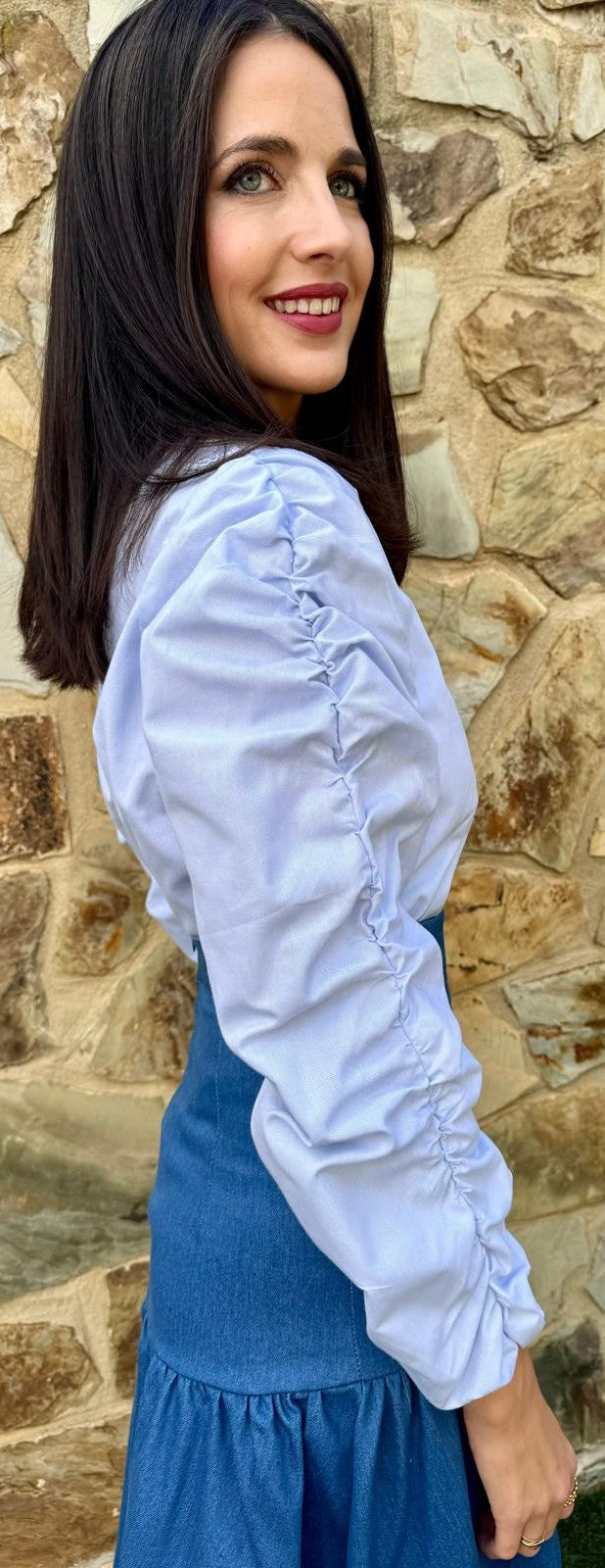 Camisa Azul Abullonada.