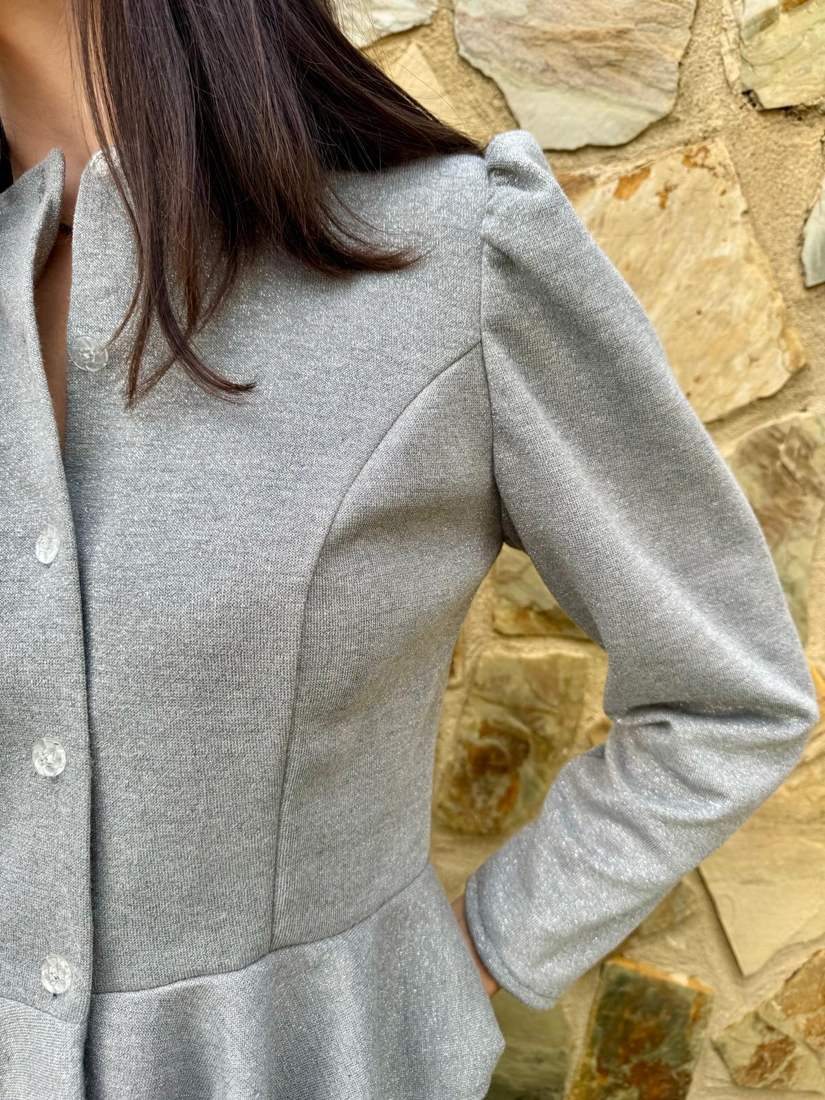 CHAQUETA GRIS CHIC