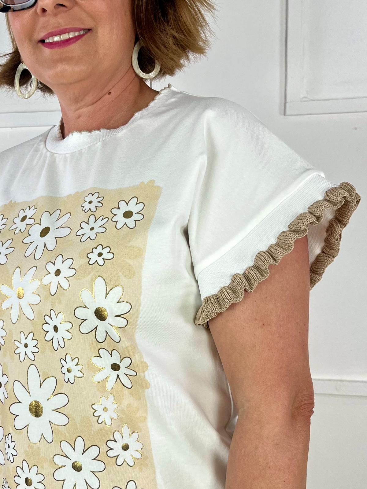 CAMISETA FLORAL ESTILO